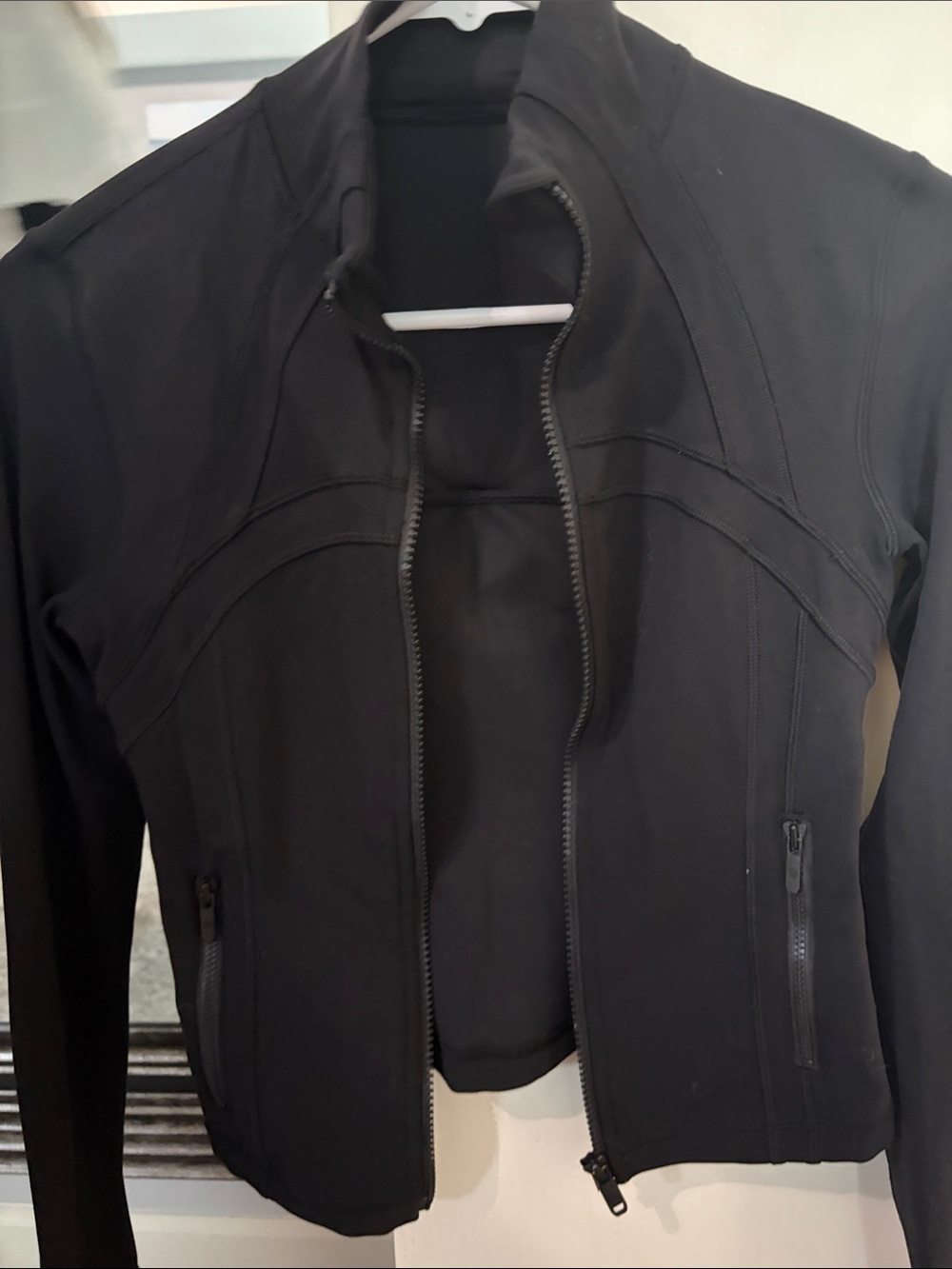 Lululemon cropped define